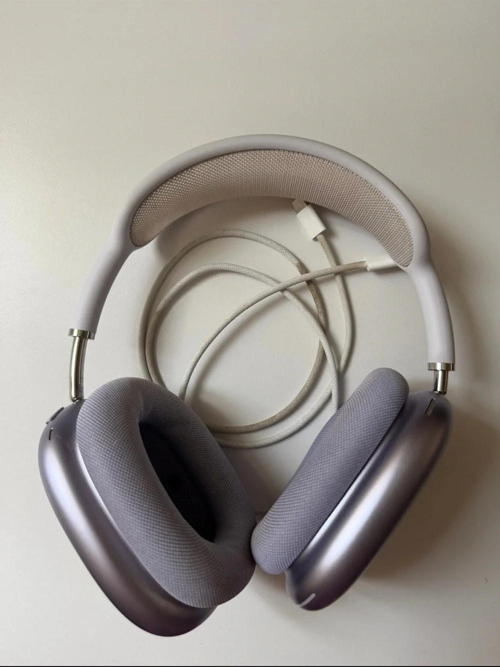 Apple AirPods Max - Lavender and White